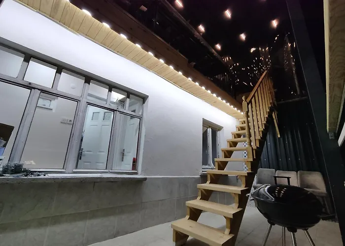 Tam Deniz Manzarali Sehir Merkezinde 伊兹密尔