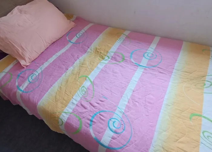 Tam Deniz Manzarali Sehir Merkezinde * إزمير