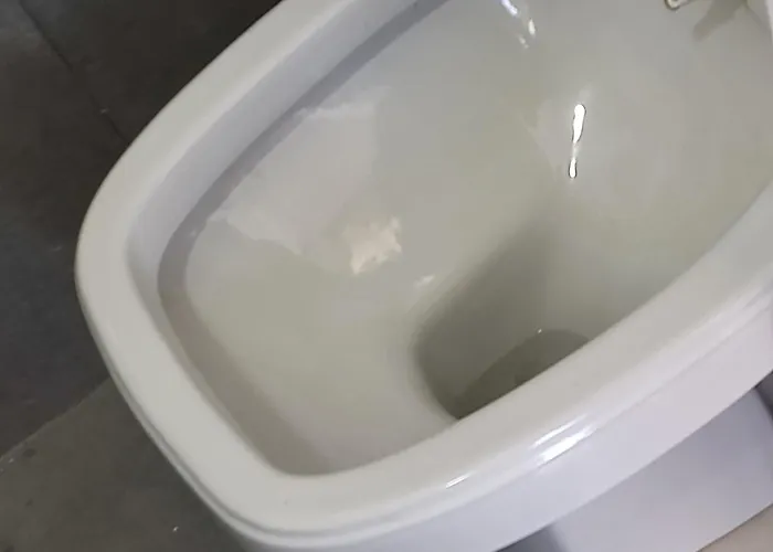 Tam Deniz Manzarali Sehir Merkezinde