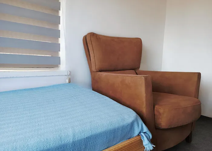 Tam Deniz Manzarali Sehir Merkezinde * إزمير