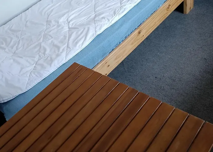 Tam Deniz Manzarali Sehir Merkezinde