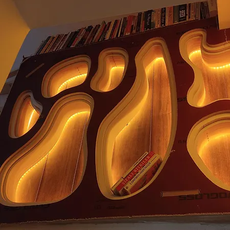 Tam Deniz Manzarali Sehir Merkezinde Apartmán *