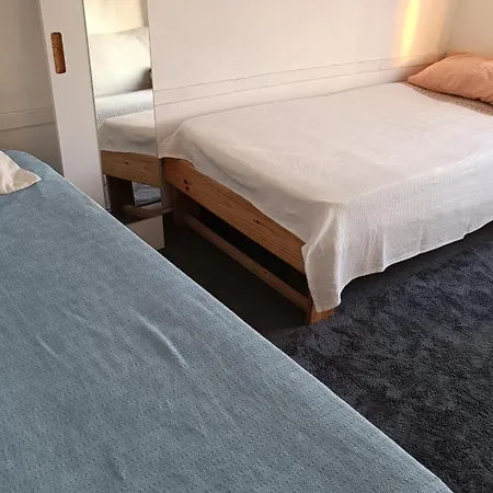 Tam Deniz Manzaralı şehir Merkezinde