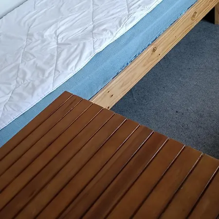 Tam Deniz Manzarali Sehir Merkezinde