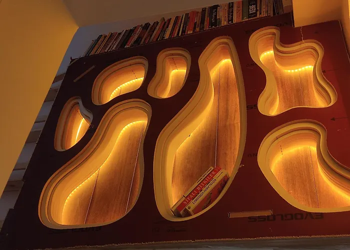 Tam Deniz Manzarali Sehir Merkezinde アパート *