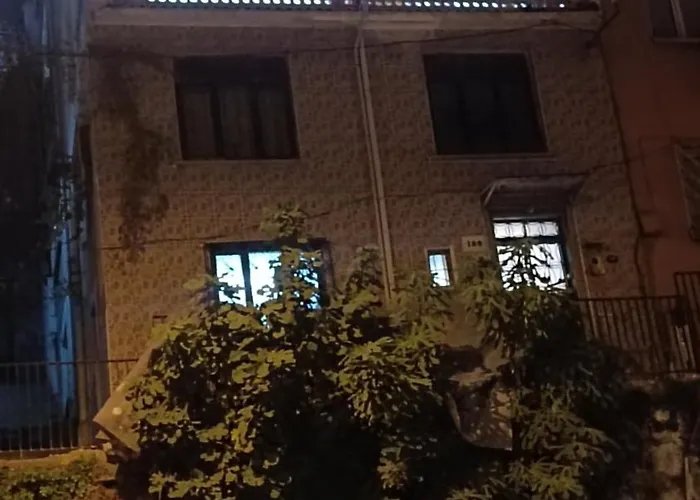 Tam Deniz Manzarali Sehir Merkezinde Lejlighed *